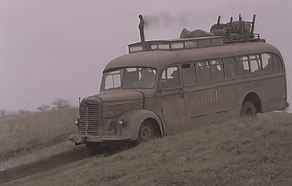 '<span style='color:red;'><b>KO TO TAMO PEVA</b></span>' ODUŠEVIO FRANCUZE: Kanom se orilo 'I TATA BI SINE'! (VIDEO)